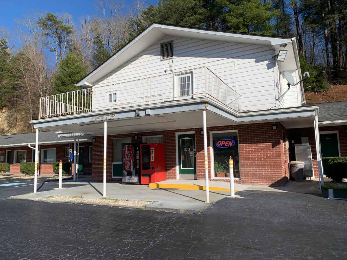 Regal Gasthof Clayton